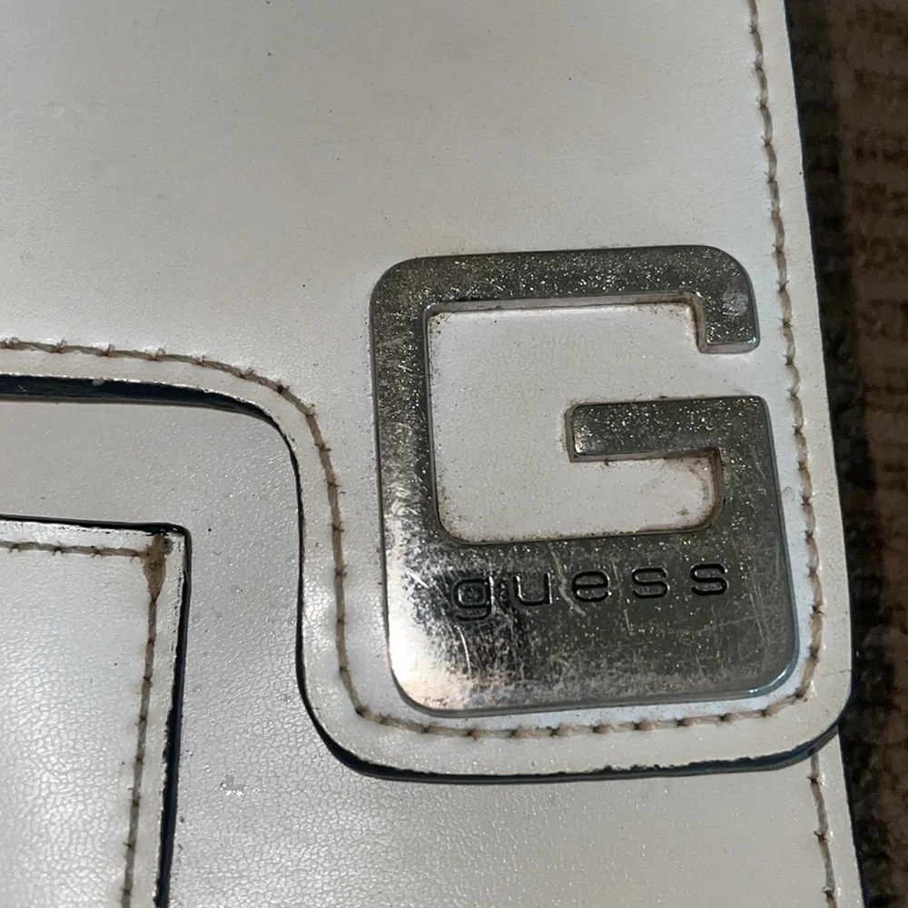 Guess vintage white